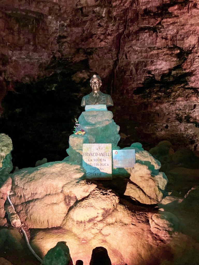 Busto dedicato a Franco Anelli