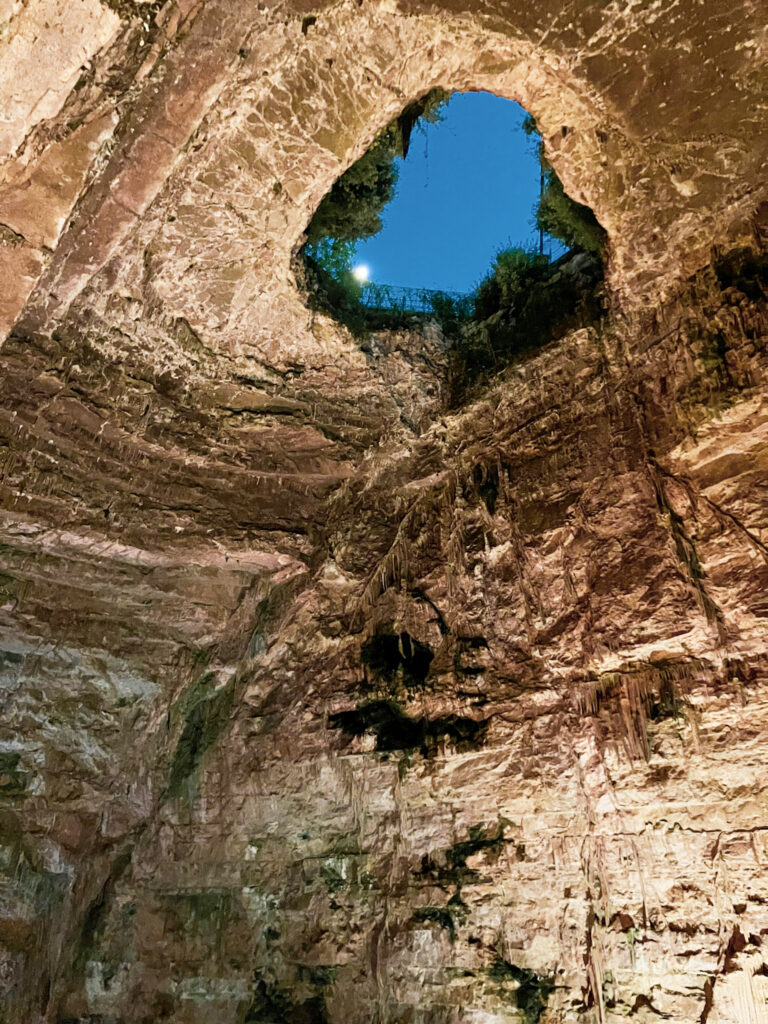 fonte di luce Grotte di Castellana