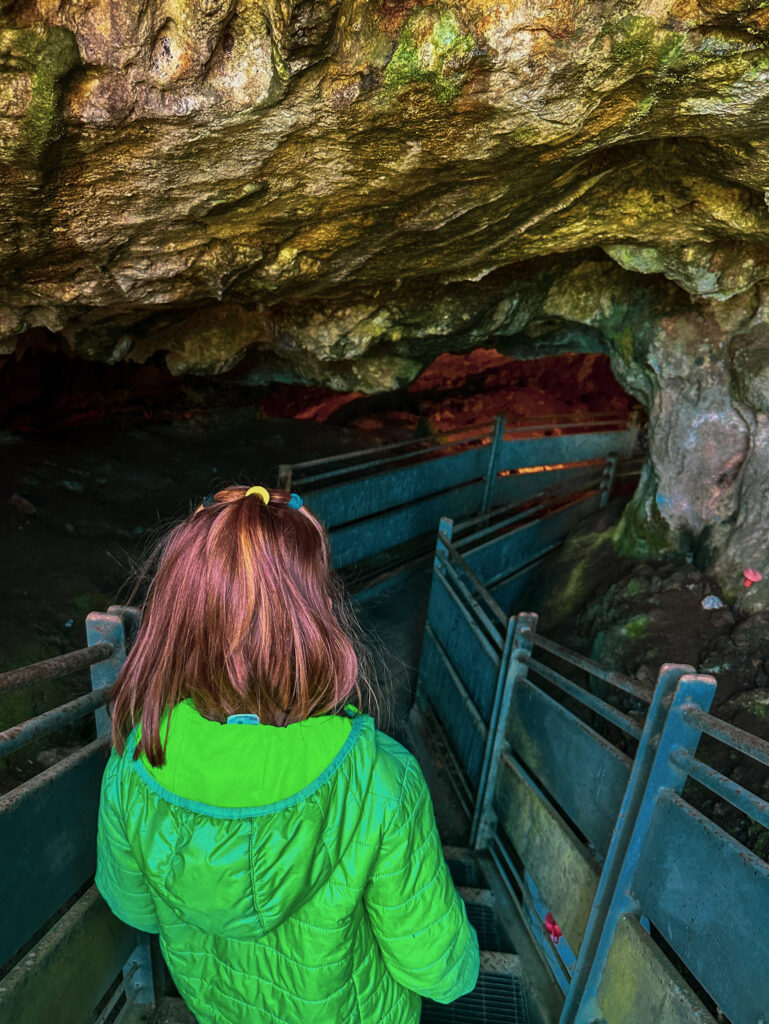 Accesso in grotta