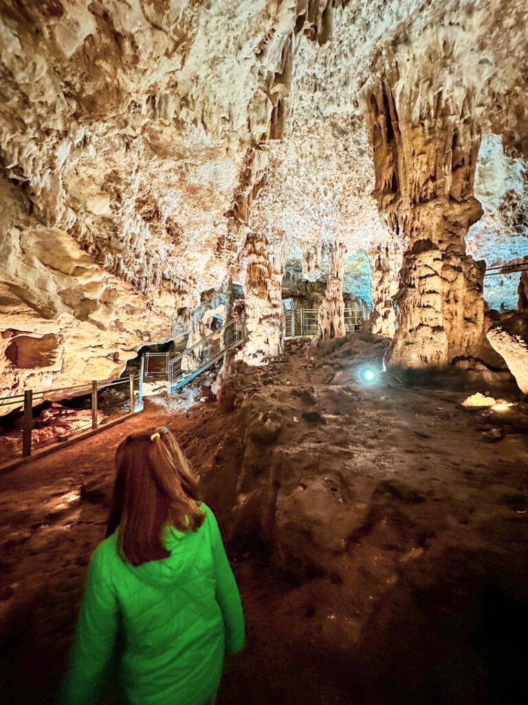 La grande cavità della Grotta di Curtomartino