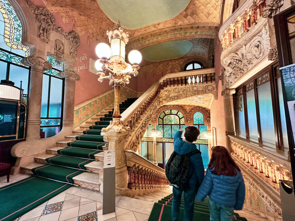 scalinata Palau de la Musica